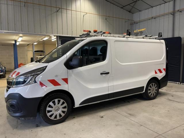 Renault Trafic image 8