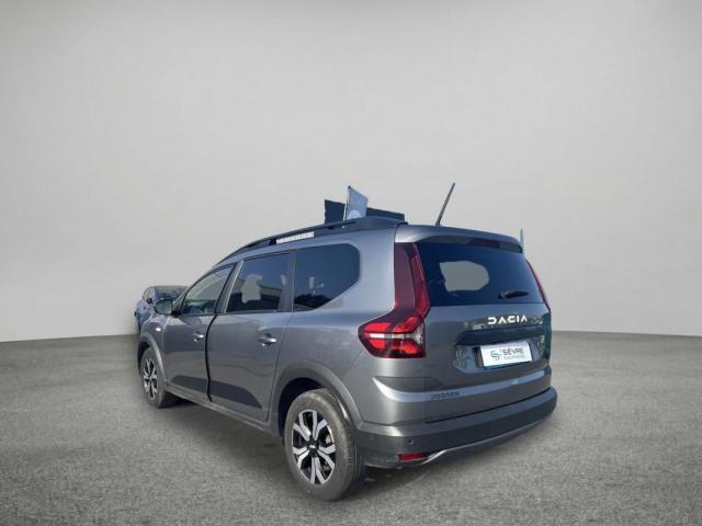 Dacia Jogger image 1