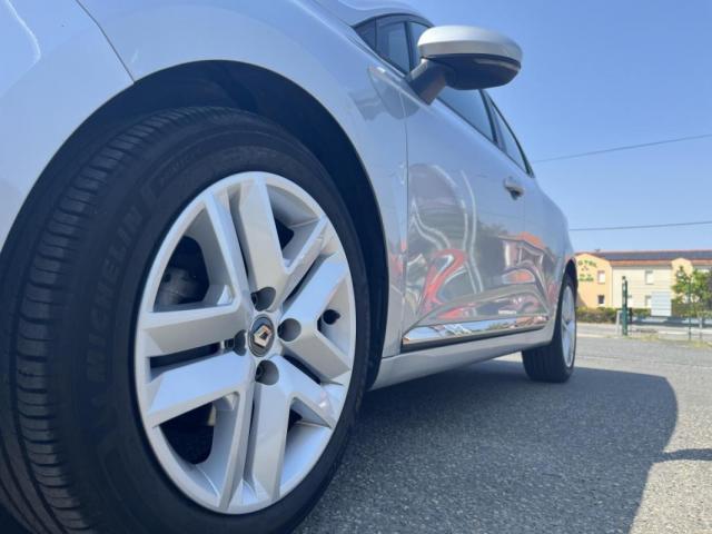 Renault Clio image 7
