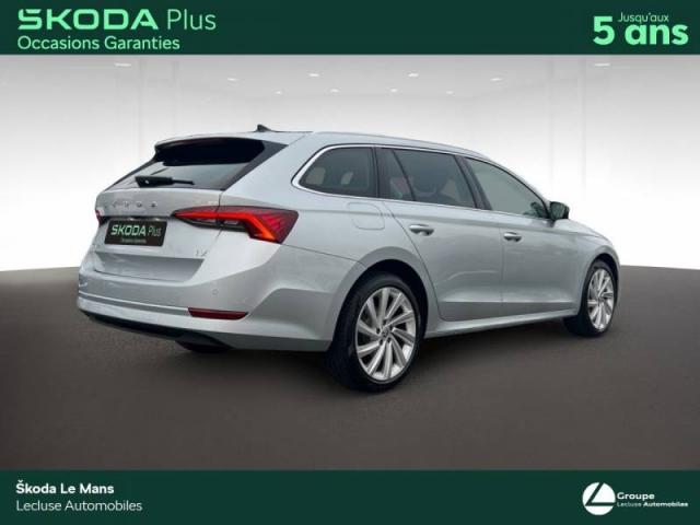 Skoda Octavia image 2