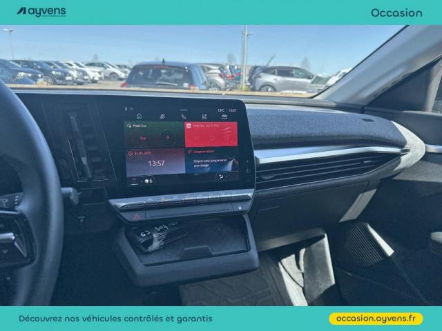 Renault Mégane E-Tech image 1