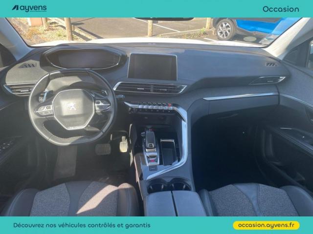 Peugeot 5008 image 1