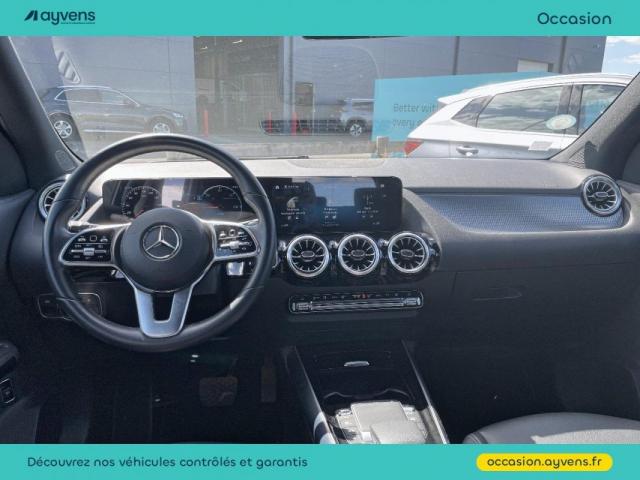 Mercedes Benz Eqa image 6