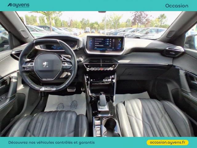 Peugeot 2008 image 2
