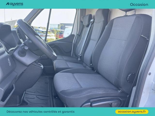 Renault Master image 1