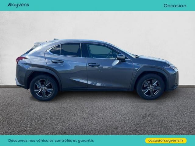 Lexus Ux image 4