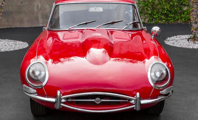 Jaguar E-Type image 1