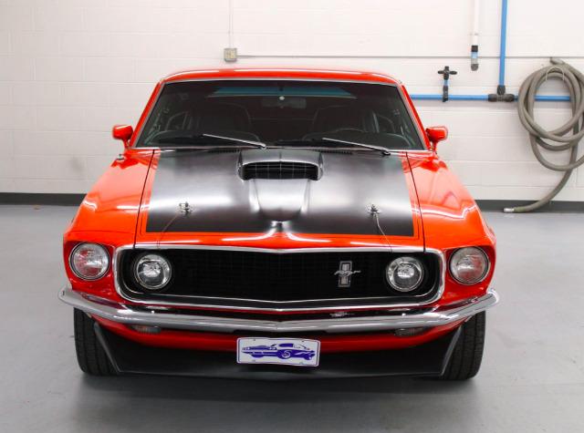 Ford Mustang image 1