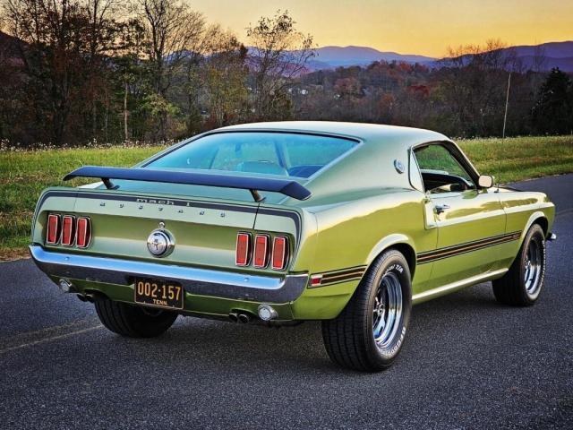 Ford Mustang image 7