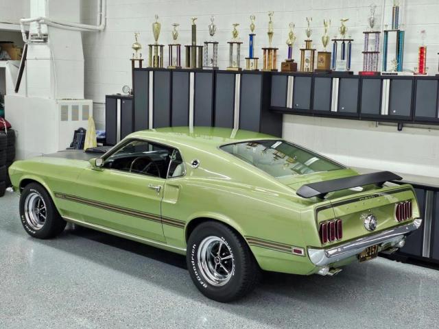 Ford Mustang image 9