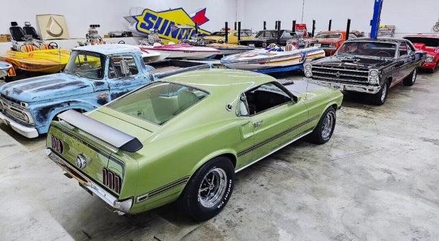 Ford Mustang image 8