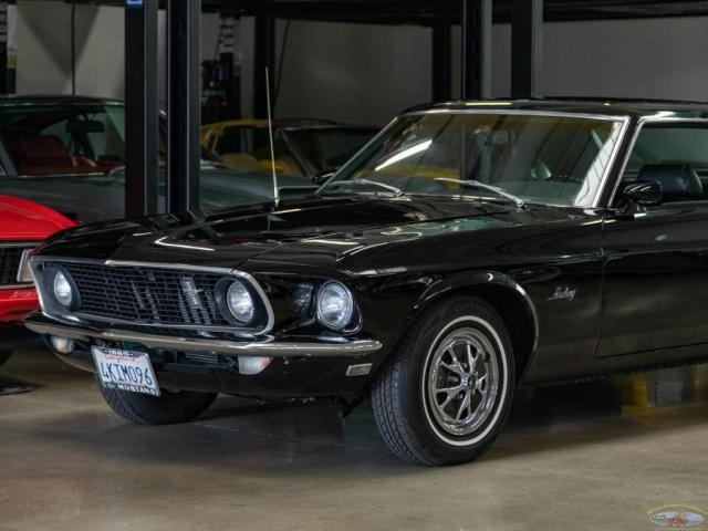 Ford Mustang image 3