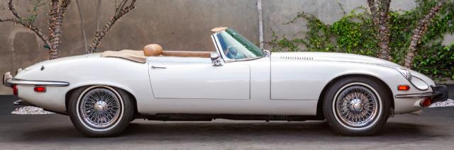 Jaguar E-Type image 2
