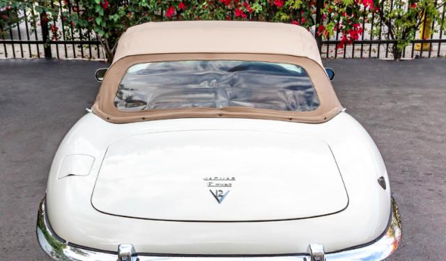 Jaguar E-Type image 5