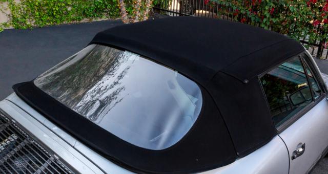 Porsche 911 image 2