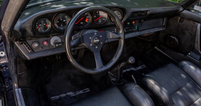 Porsche 911 image 1