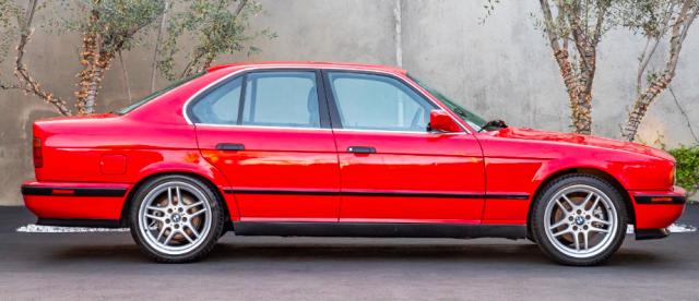 Bmw M5 image 1