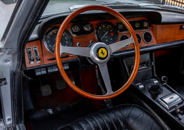 Ferrari 330 image 4