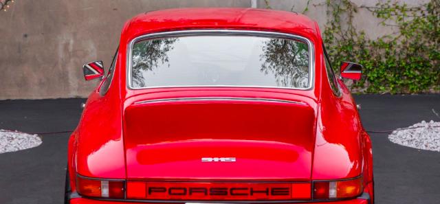 Porsche 911 image 4