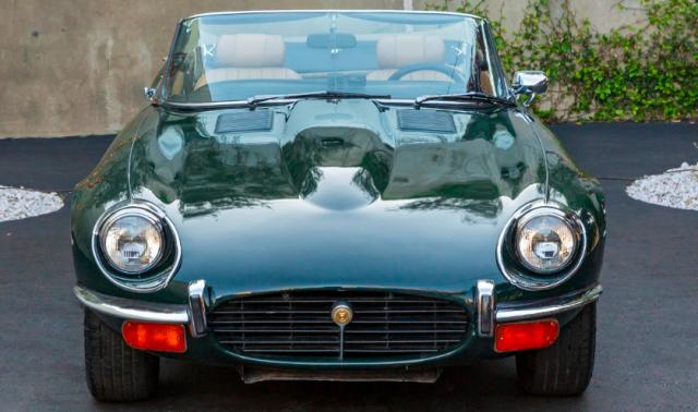Jaguar E-Type image 6