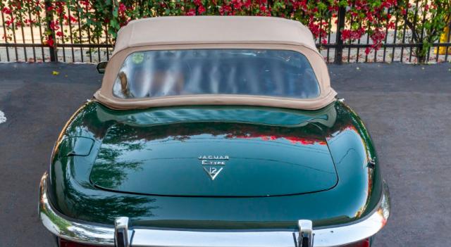 Jaguar E-Type image 2