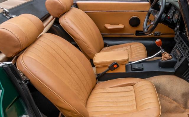 Jaguar E-Type image 3