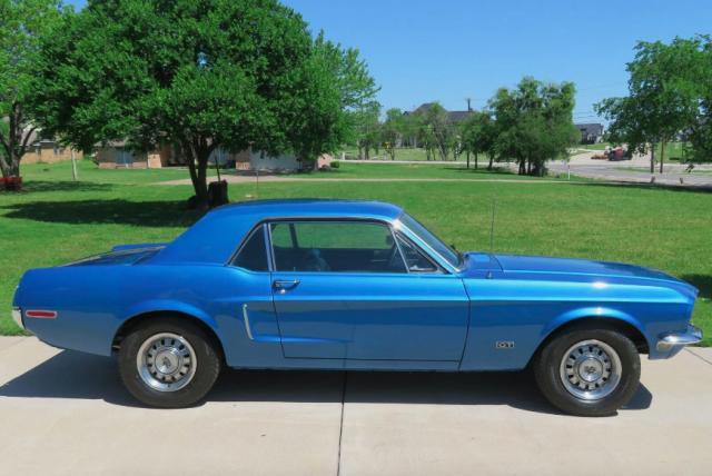 Ford Mustang image 8