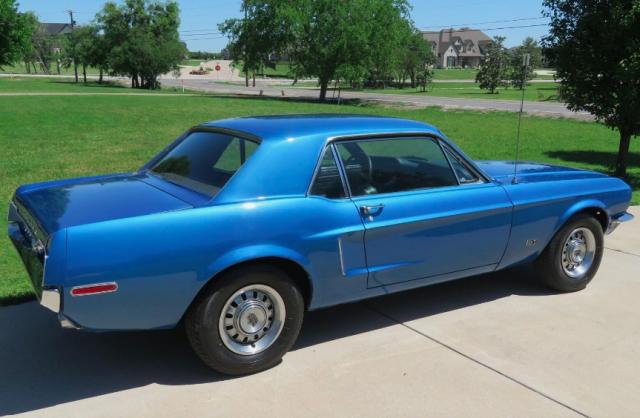 Ford Mustang image 4