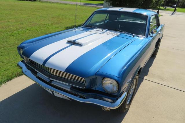 Ford Mustang image 6
