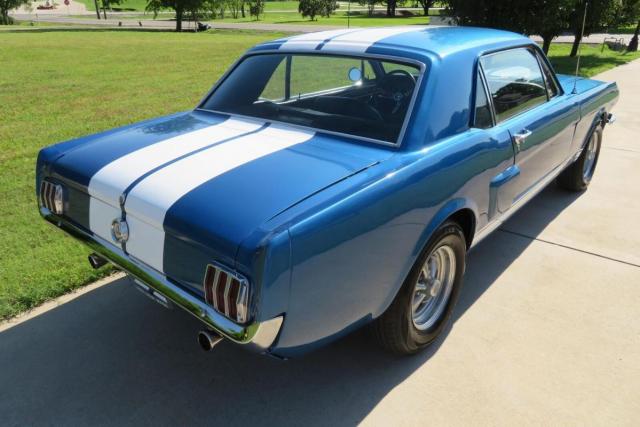 Ford Mustang image 5