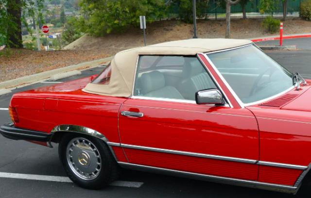 Mercedes Benz Sl 560 image 1