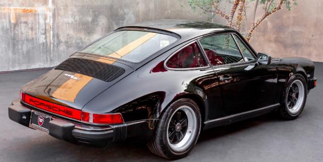 Porsche 911 image 3