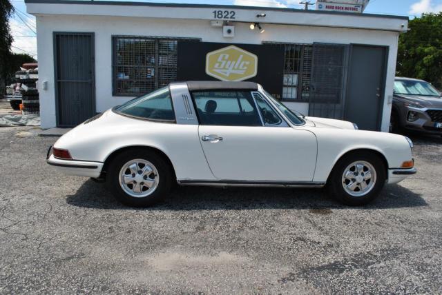 Porsche 911 image 6