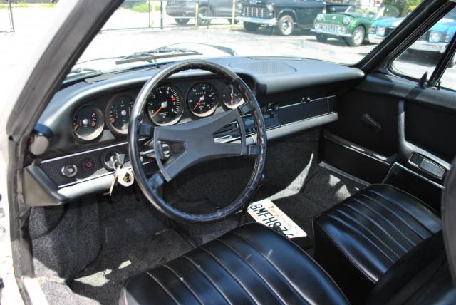 Porsche 911 image 5