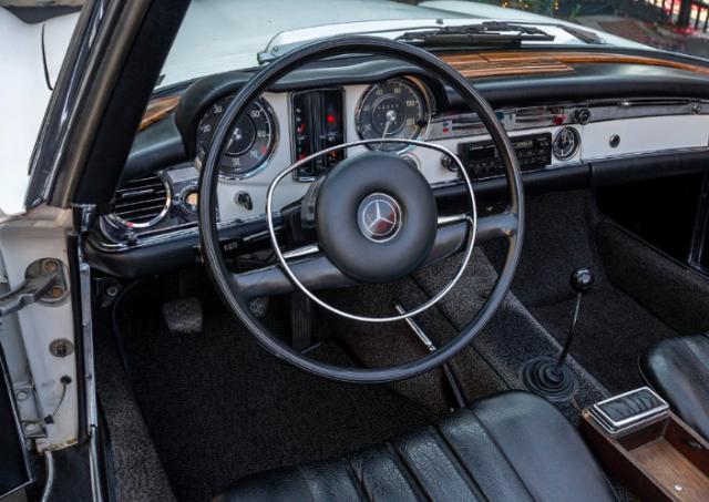 Mercedes Benz 280 image 4