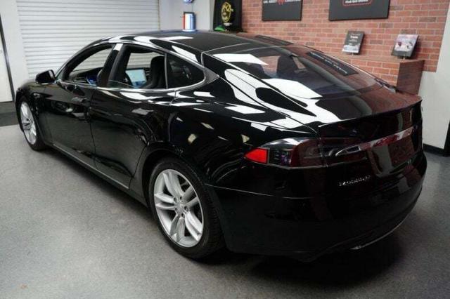 Tesla Model S image 8