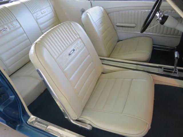 Ford Mustang image 2