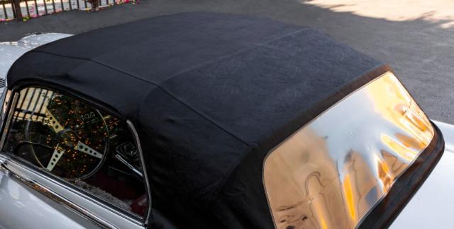 Jaguar E-Type image 2