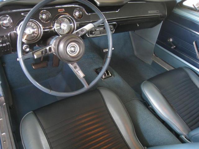 Ford Mustang image 9