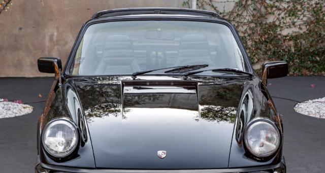 Porsche 911 image 7