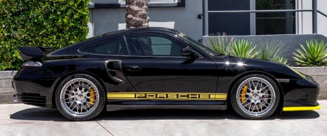 Porsche 911 image 2