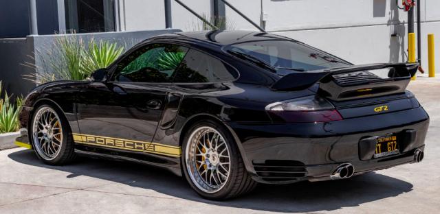 Porsche 911 image 7