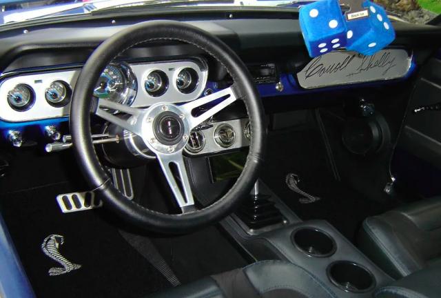 Ford Mustang image 2