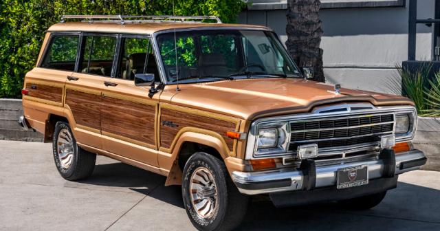 Jeep Wagoneer image 1