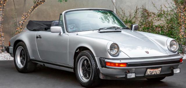Porsche 911 image 2