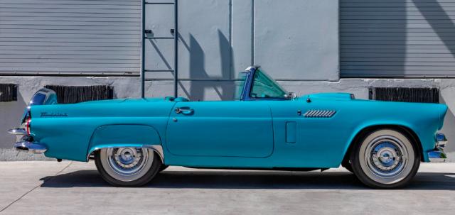 Ford Thunderbird image 7