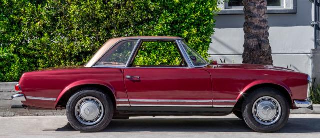 Mercedes Benz 230 image 2