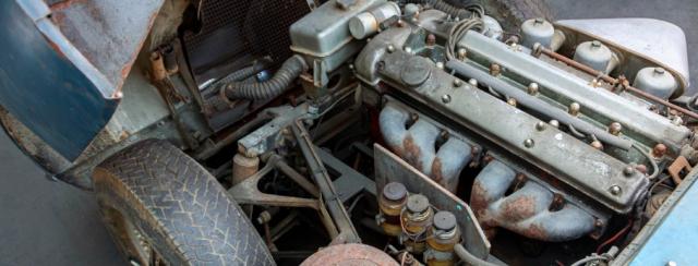 Jaguar E-Type image 2
