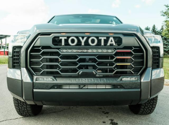 Toyota Tundra image 6