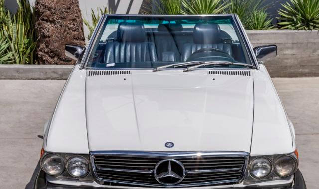 Mercedes Benz Sl 380 image 2